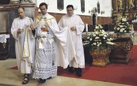 Terjedőben a tradicionális katolikus szentmisék